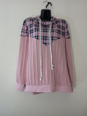 Women’s Pink Plaid Knit Sweater